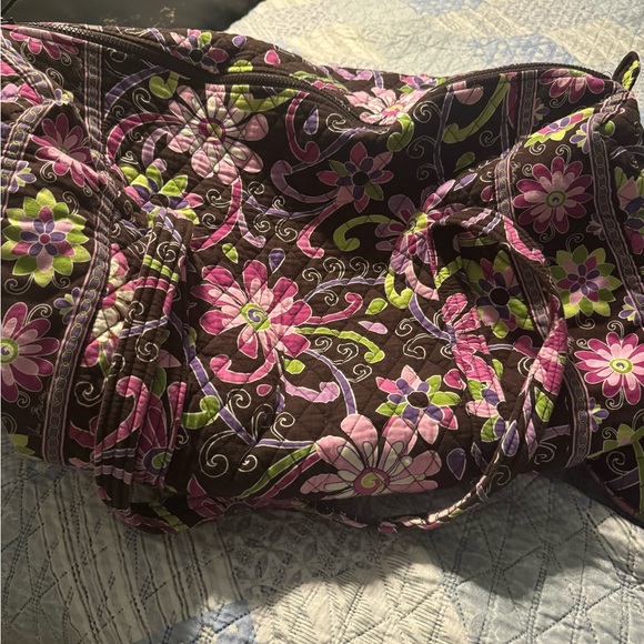 Vera Bradley Duffle Bag retired pattern - Picture 1 of 1